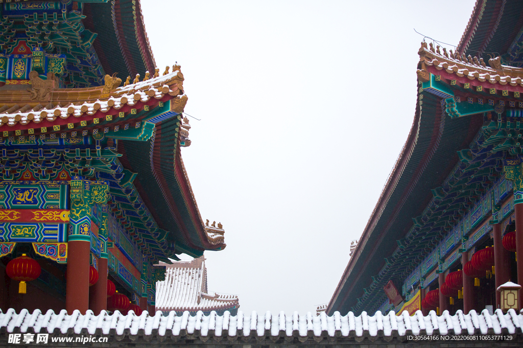 户外复古屋檐房屋建筑