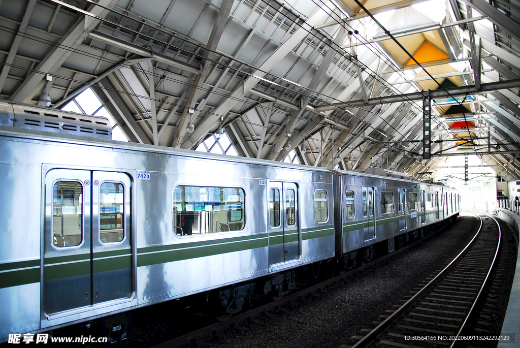 列车隧道铁路建筑