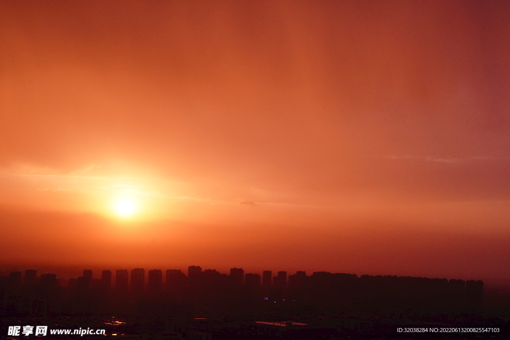 雨后晚霞 雨后城市 阳光明媚 