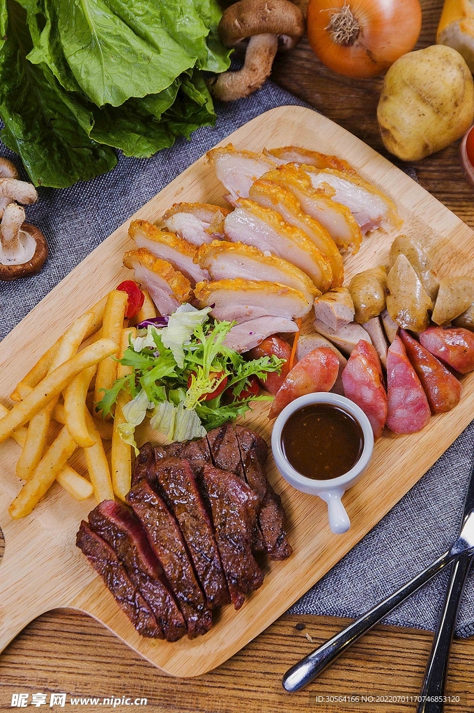 煎炸牛排薯片套餐美食