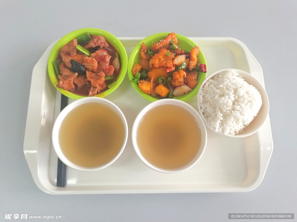 丰盛可口的午餐