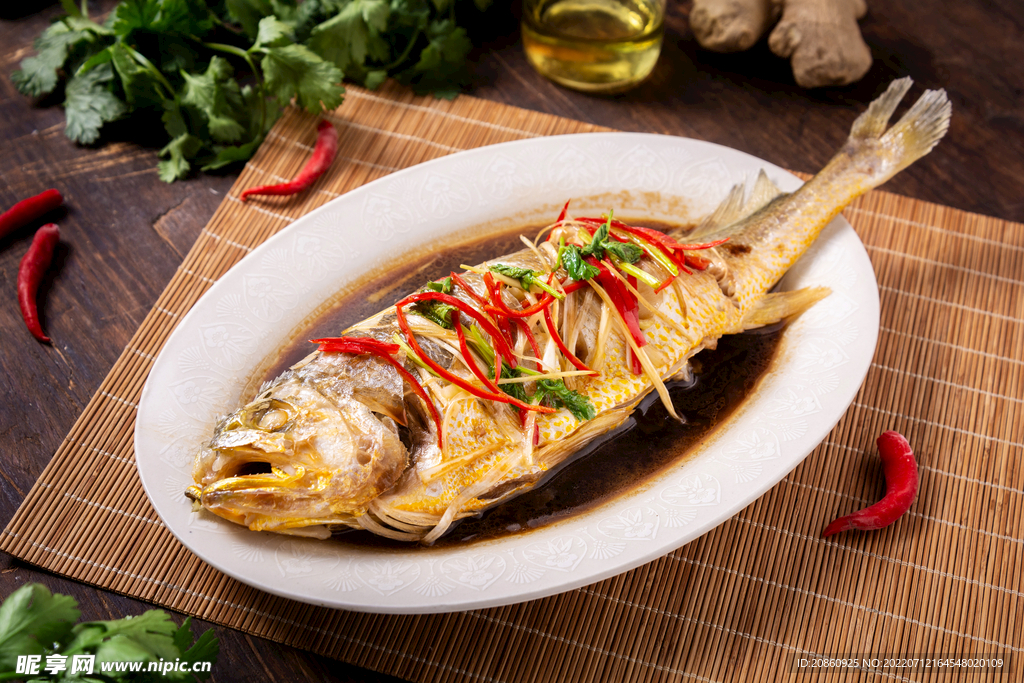 清蒸鱼图片