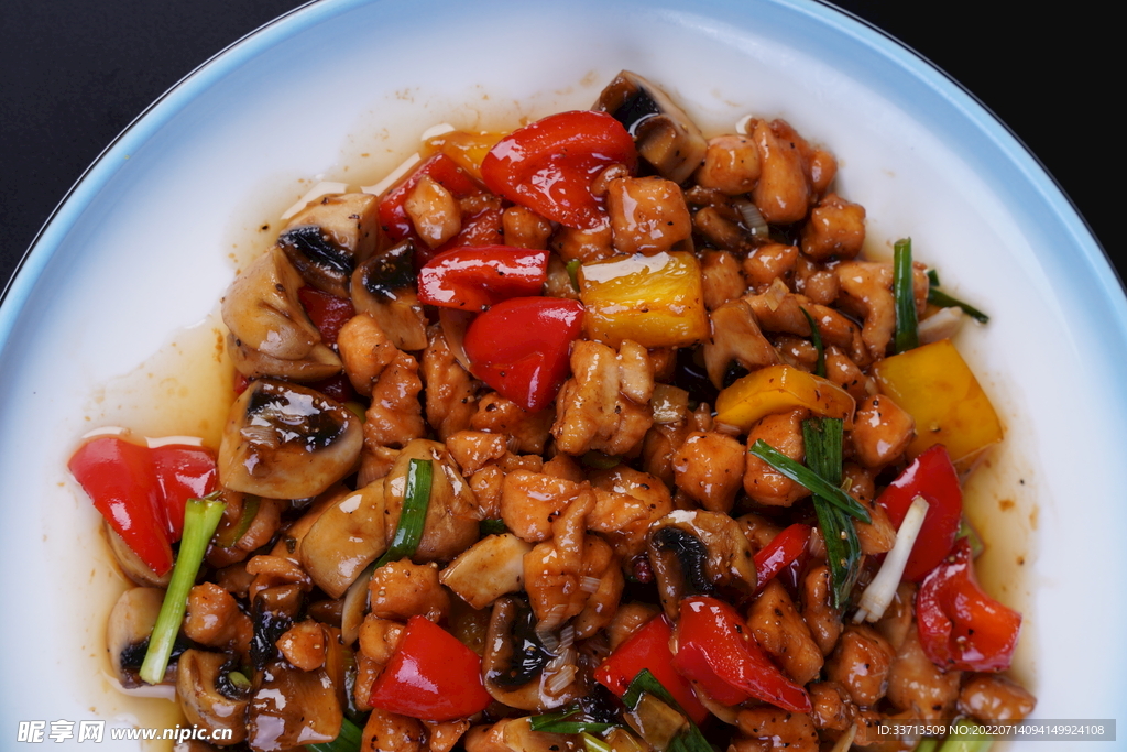 口蘑黑椒鸡胸肉 