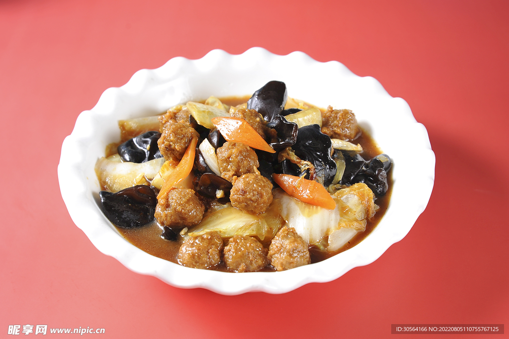 白菜木耳烩菜美食