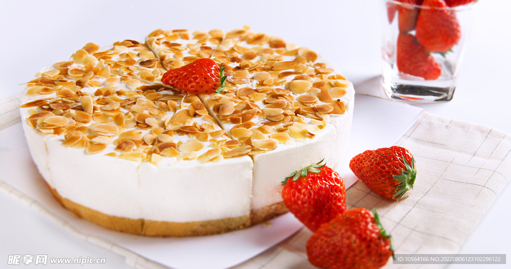 杏仁蛋糕甜品小吃