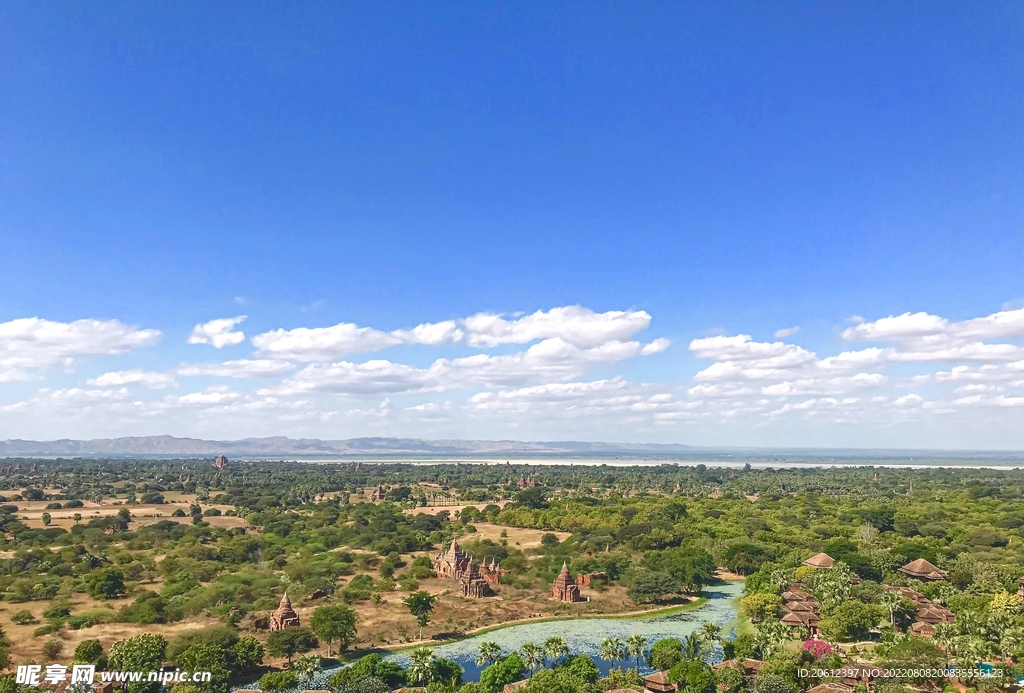 天空 云 蓝天 草地