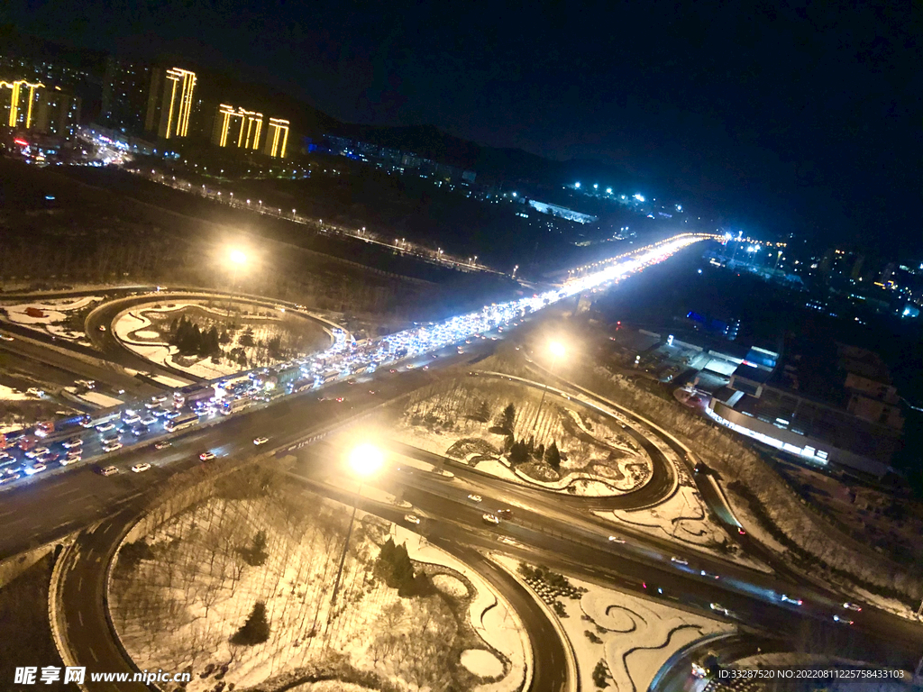 堵车夜景