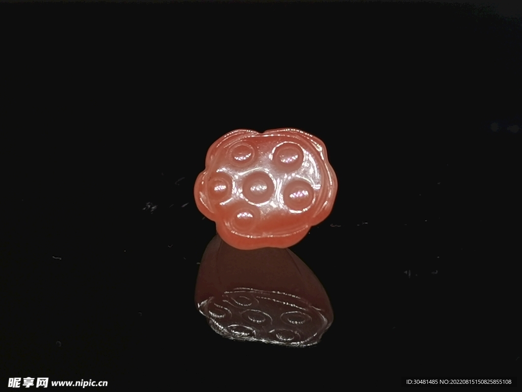 南红莲蓬正面图