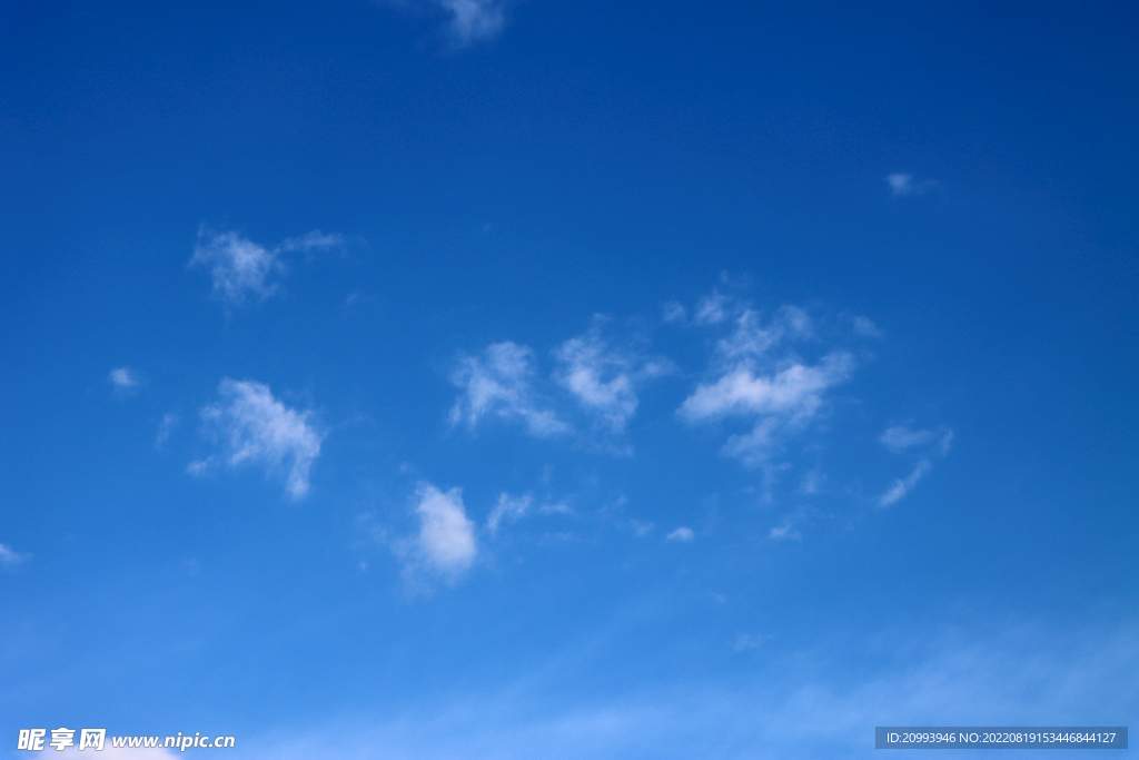蓝天白云