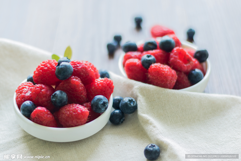 树莓蓝莓水果