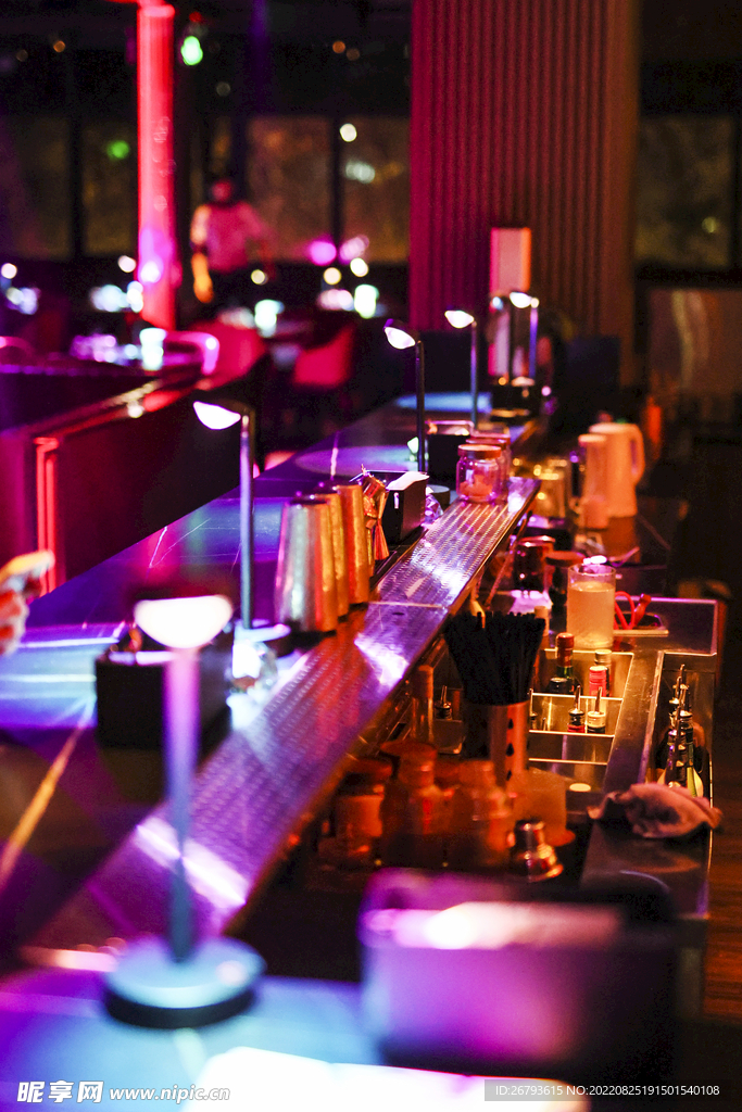 酒吧吧台