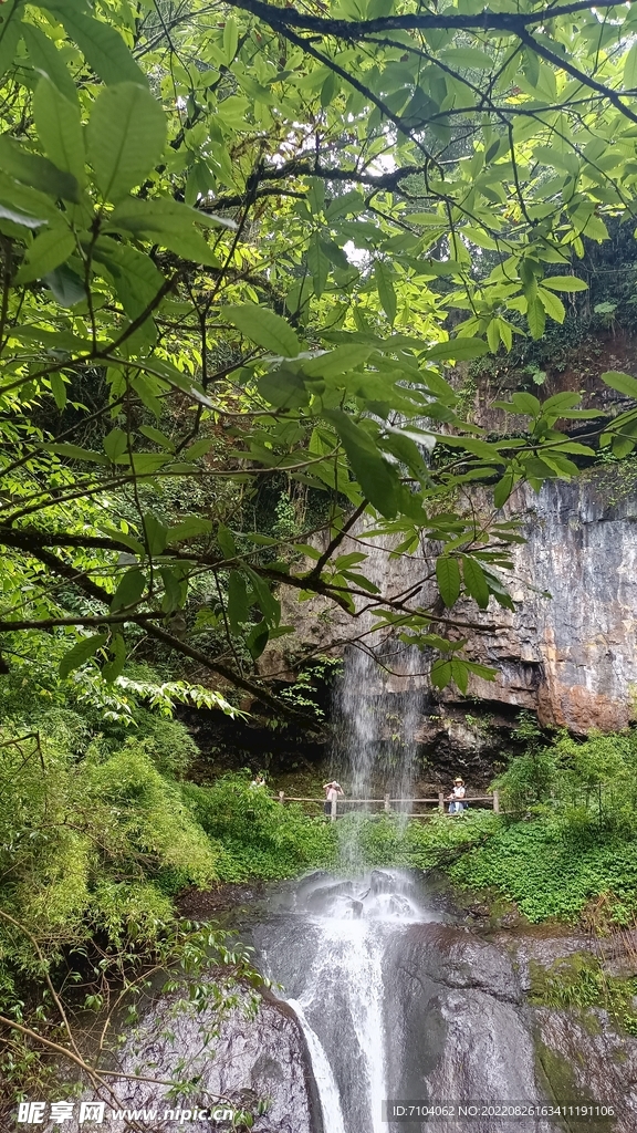 龙苍沟叠翠溪景区