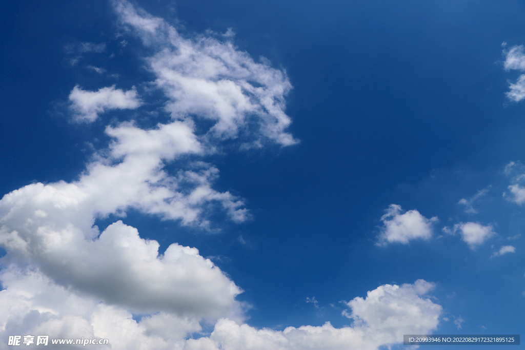 蓝天白云