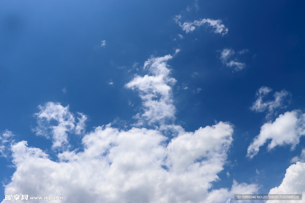 蓝天白云