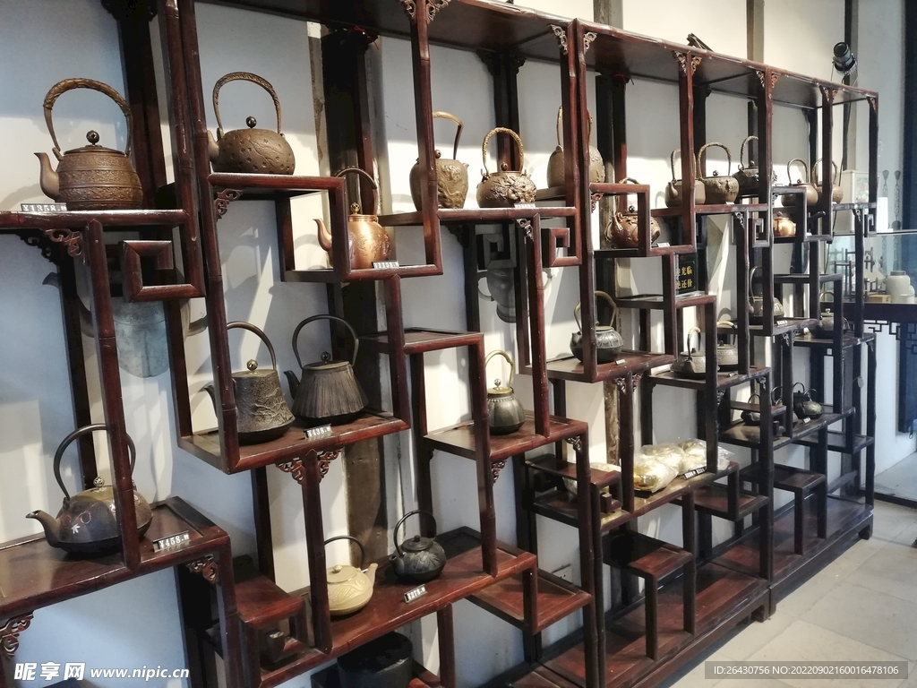 烧水铁壶展品
