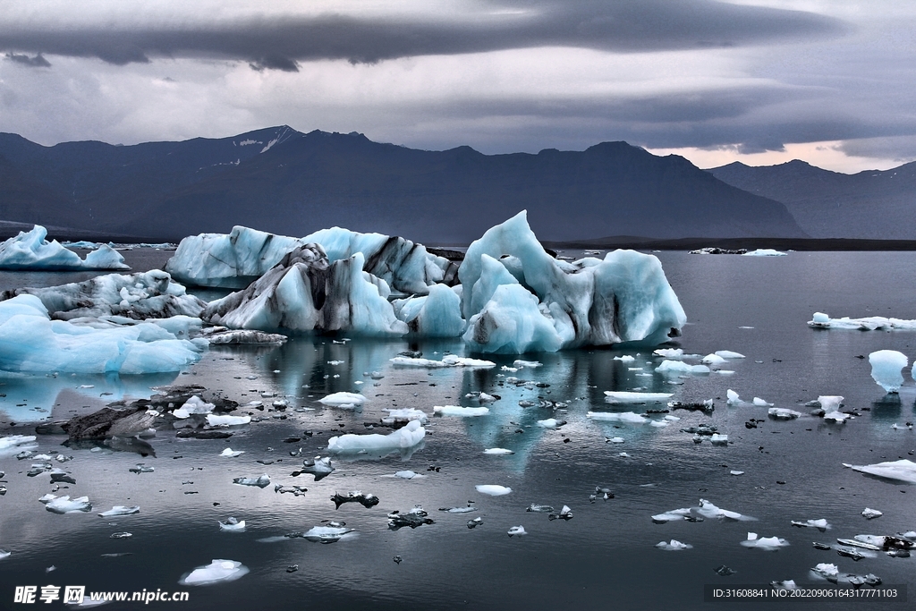 冰岛冰山