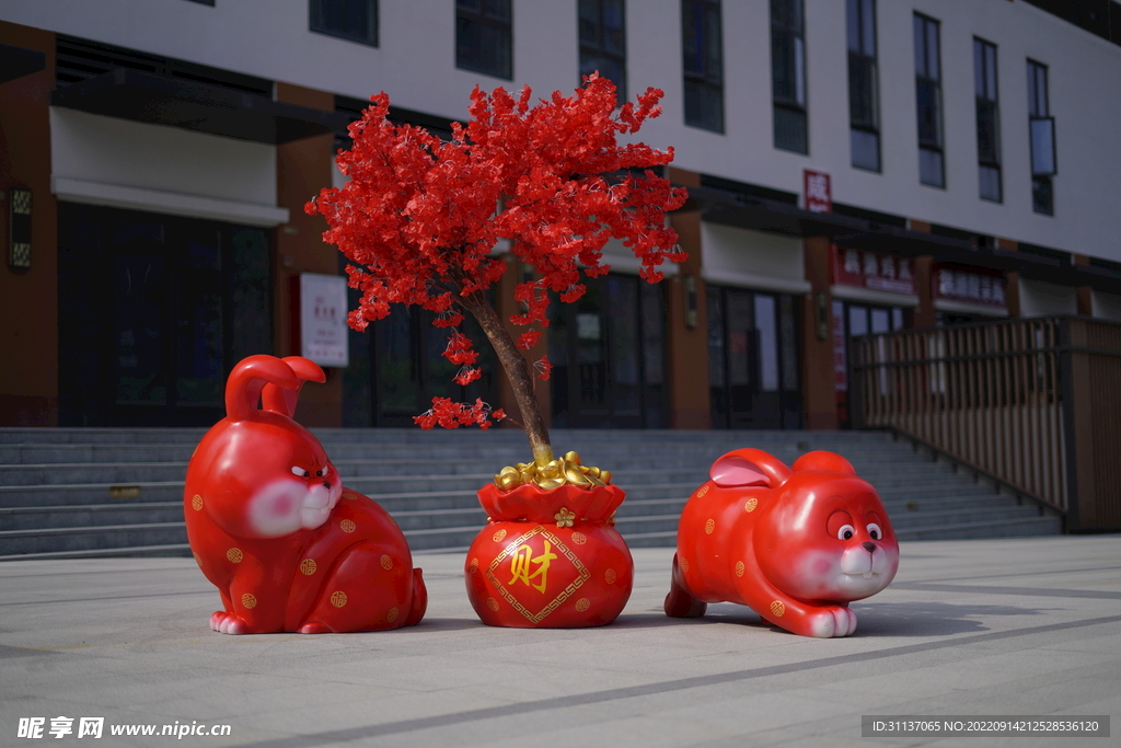  兔子雕塑By泉州江之南