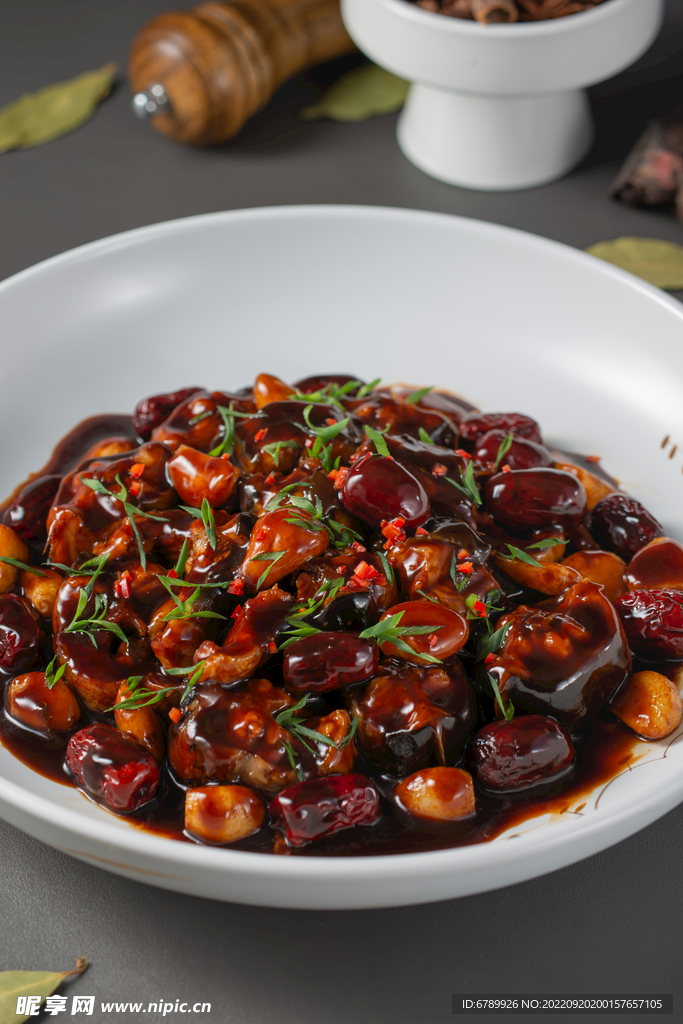 枣香金蒜烧河鳗