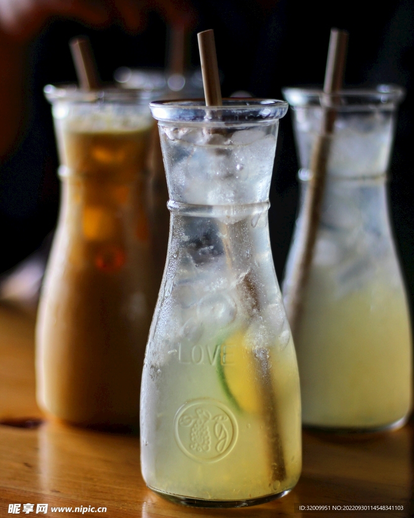 柠檬水            