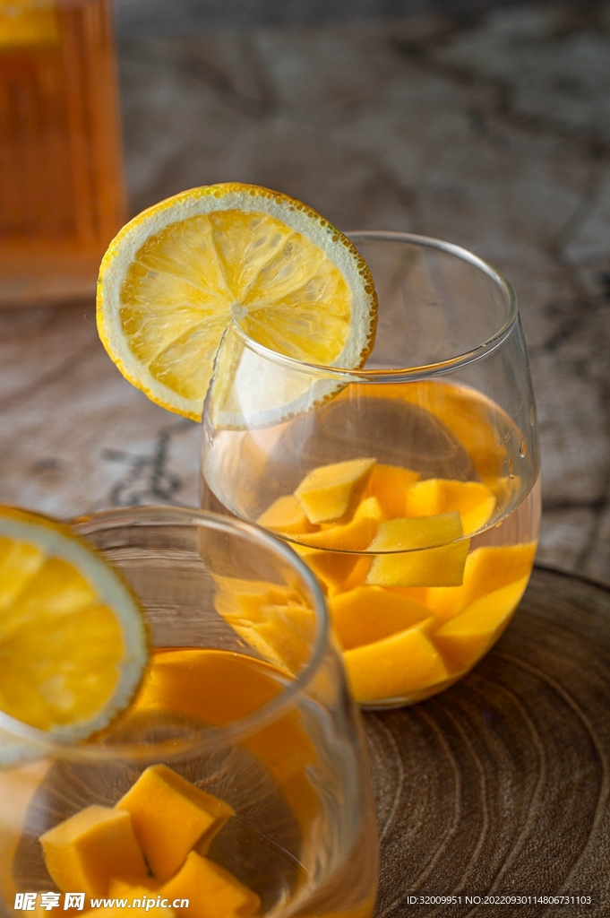 柠檬水            