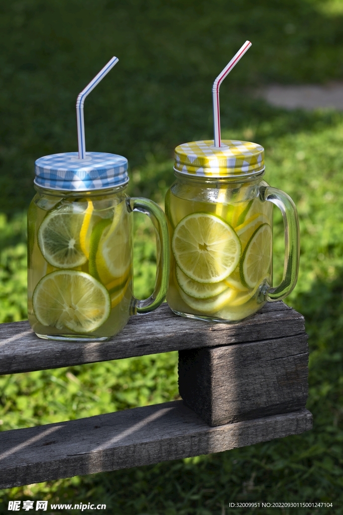 柠檬水            