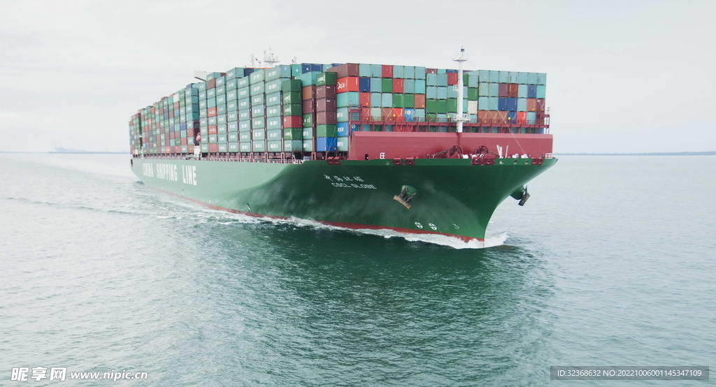  集装箱货轮 海运