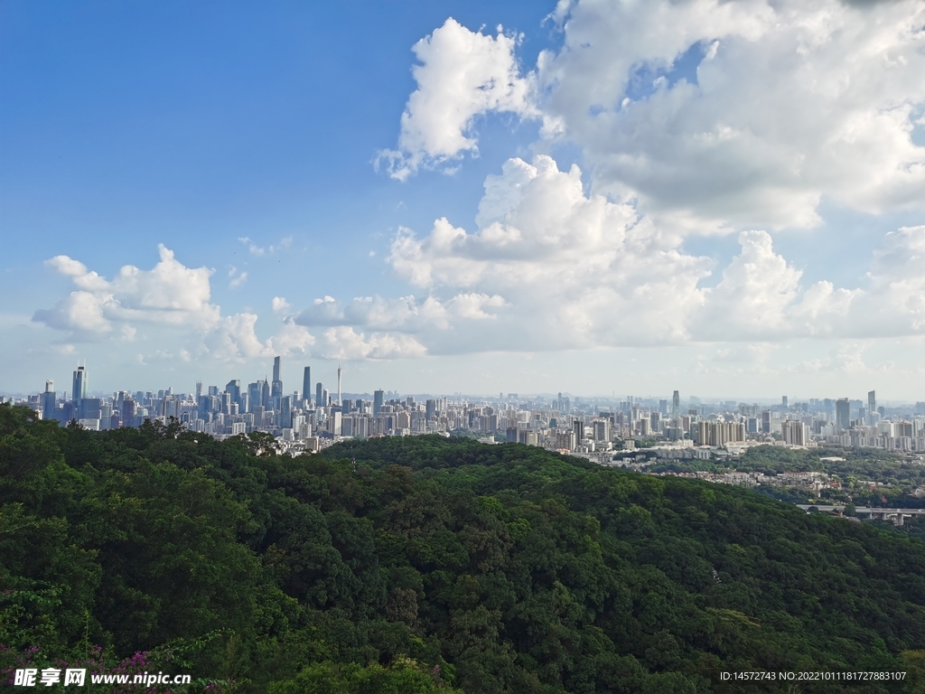 白云山蓝天白云风景