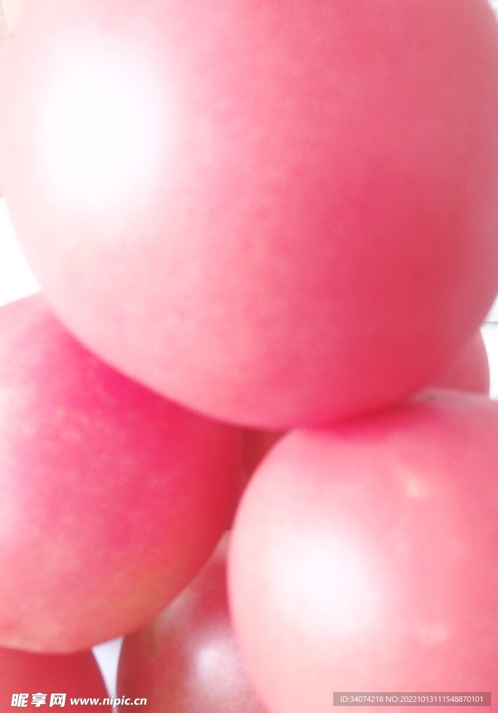 粉色圆球