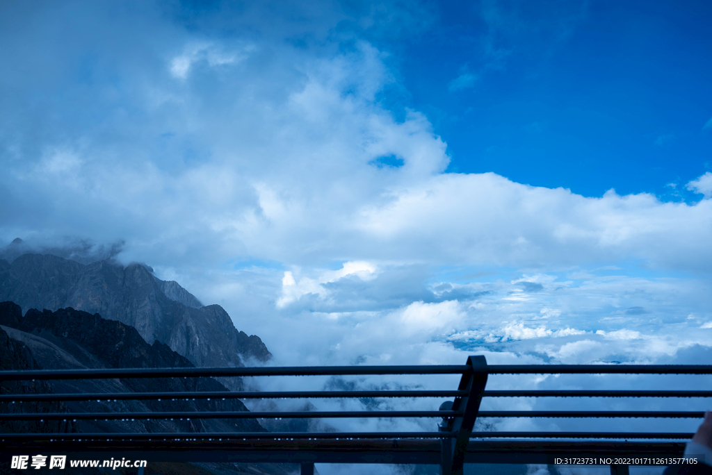 玉龙雪山 黑白雪山