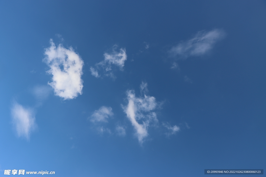 蓝天白云