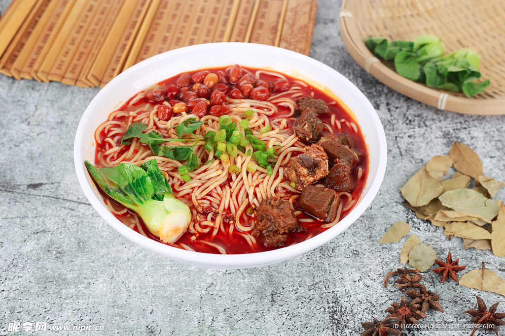 正宗四川牛肉面