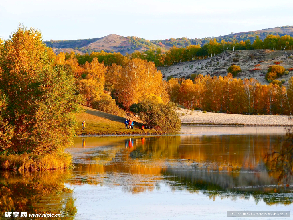 乌兰布统公主湖