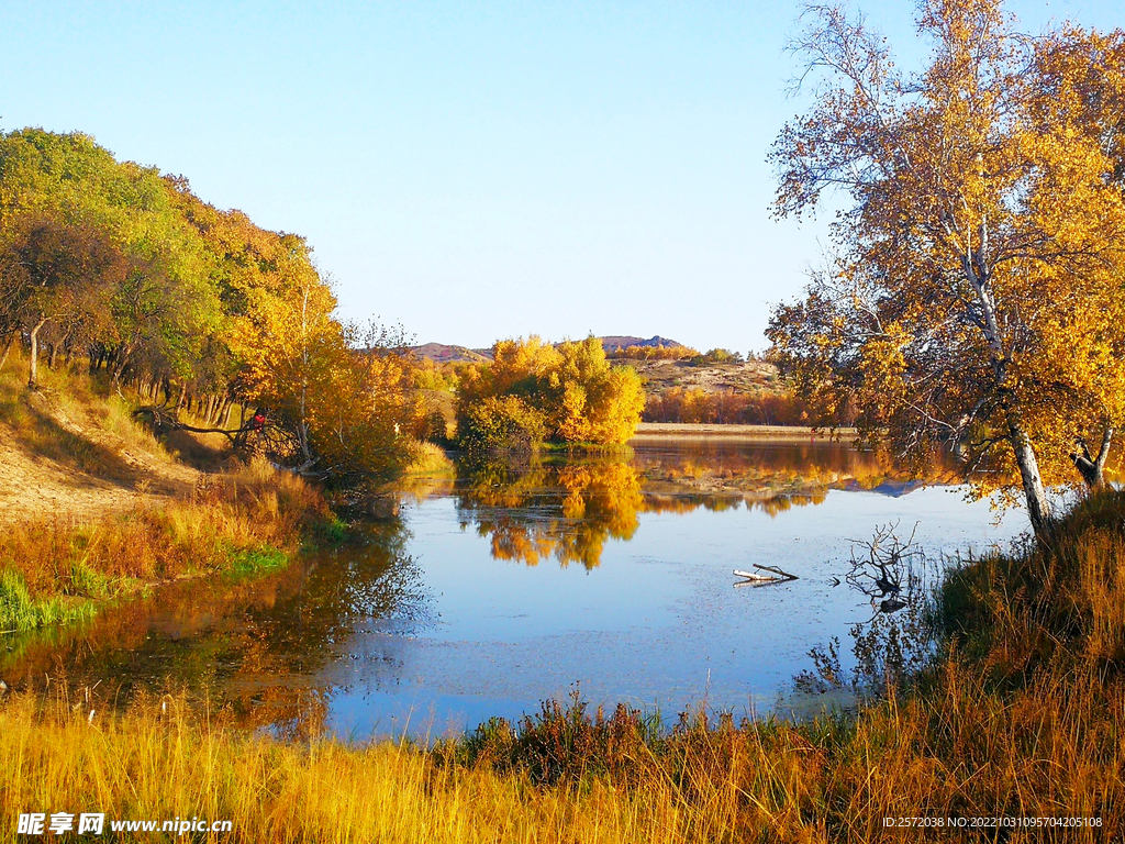 乌兰布统公主湖
