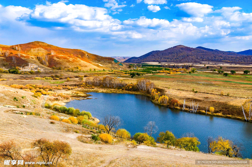 乌兰布统公主湖