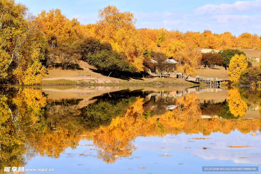 乌兰布统公主湖