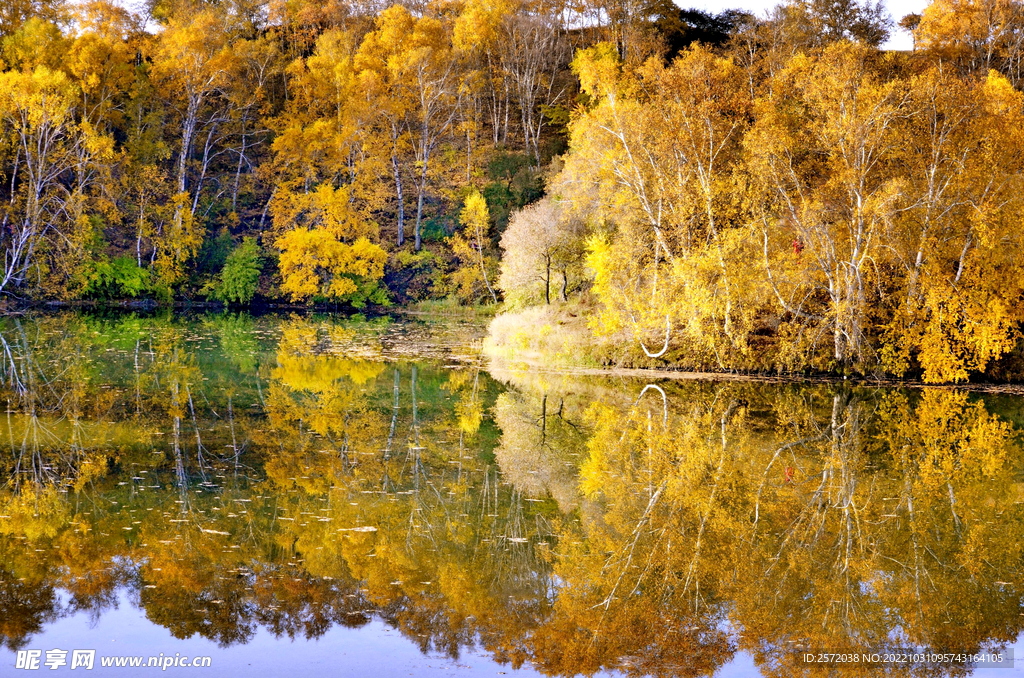 乌兰布统公主湖