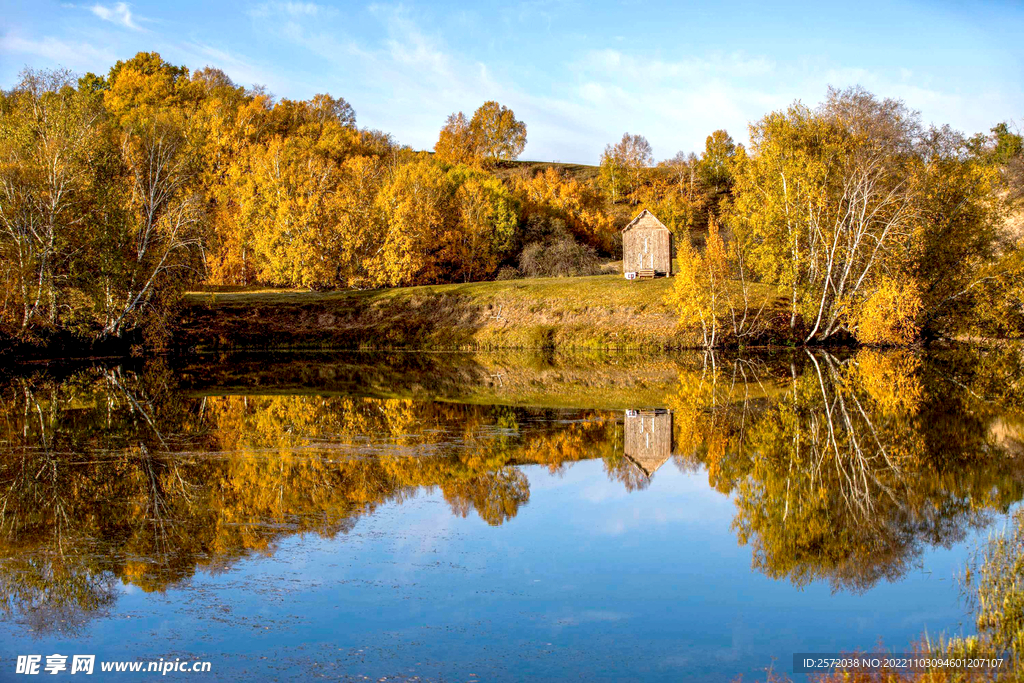 乌兰布统公主湖