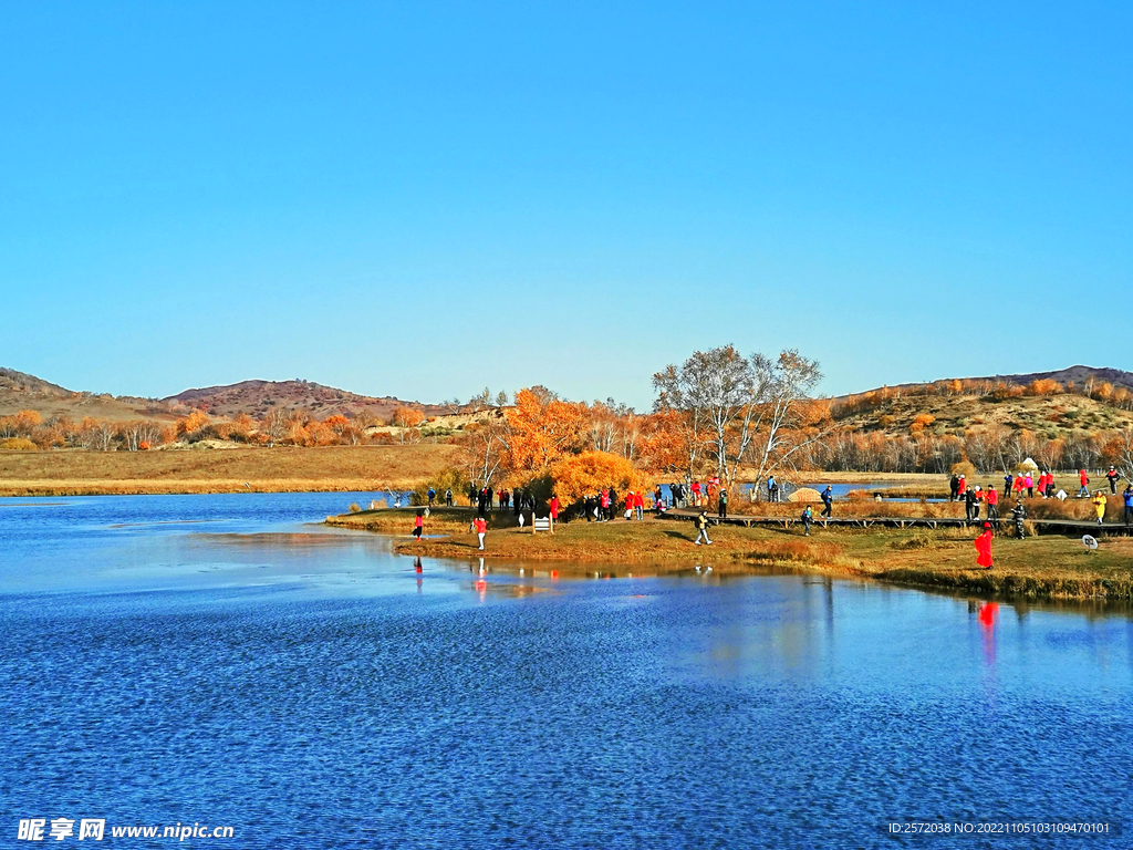 乌兰布统公主湖