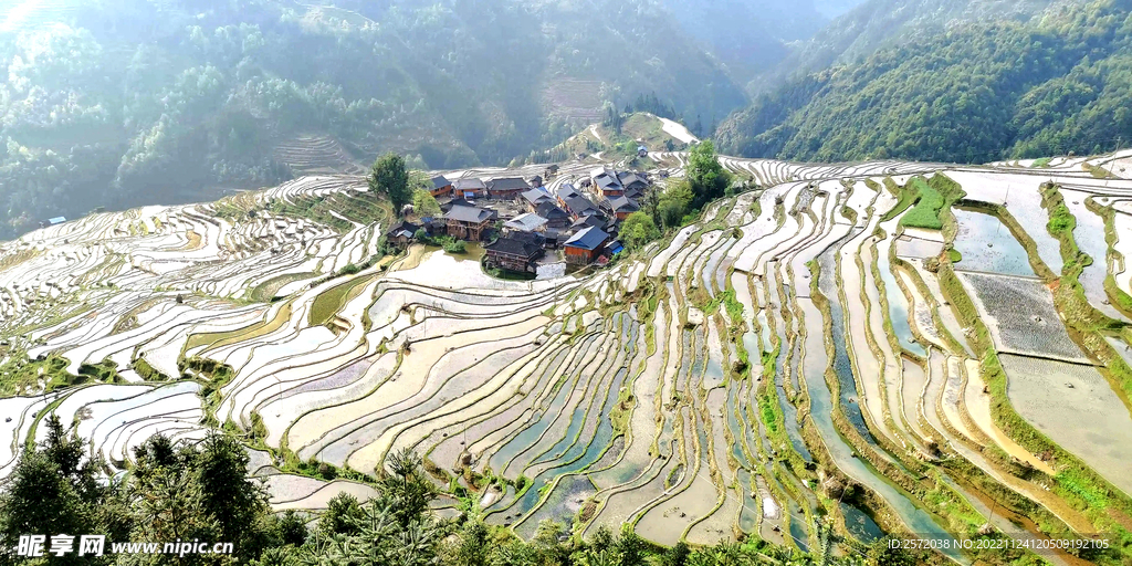 从江加榜梯田风光