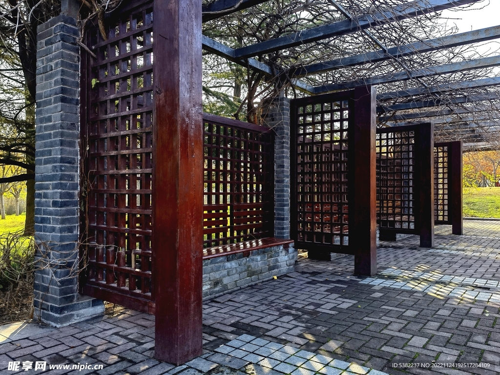 公园古典建筑物亭子