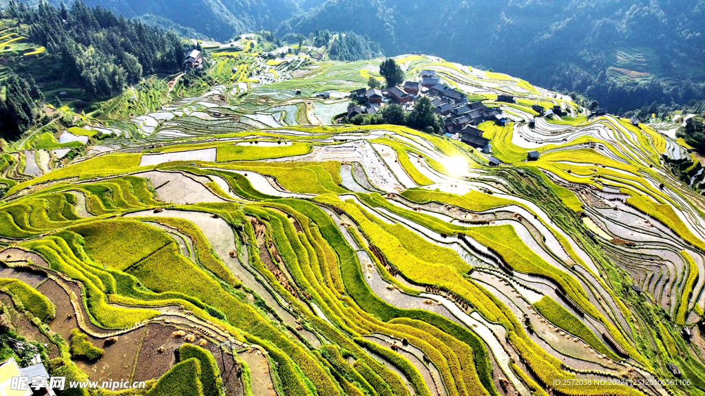 从江加榜梯田风光