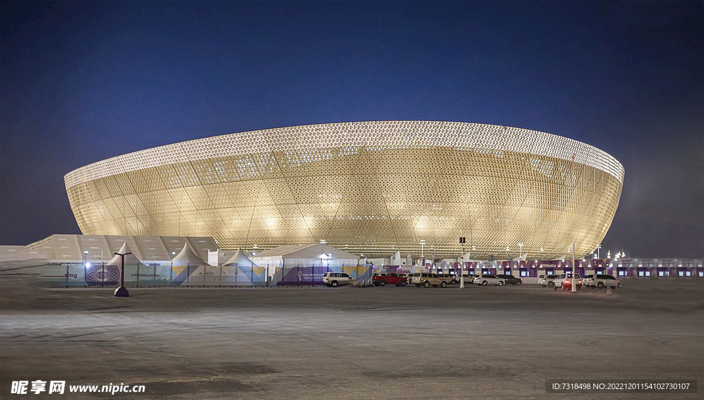 卡塔尔世界杯卢赛金色体育场