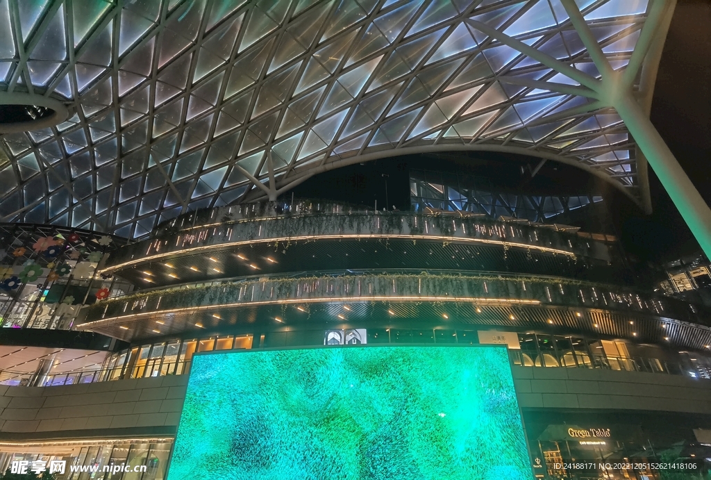 下沉广场灯光夜景 