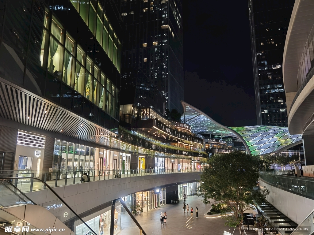 下沉广场灯光夜景