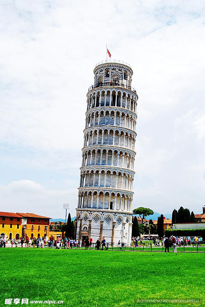 比萨斜塔摄影图