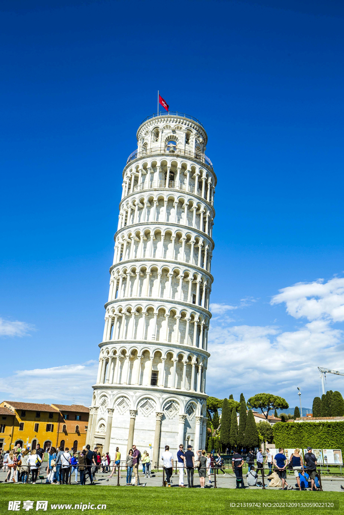 比萨斜塔摄影图