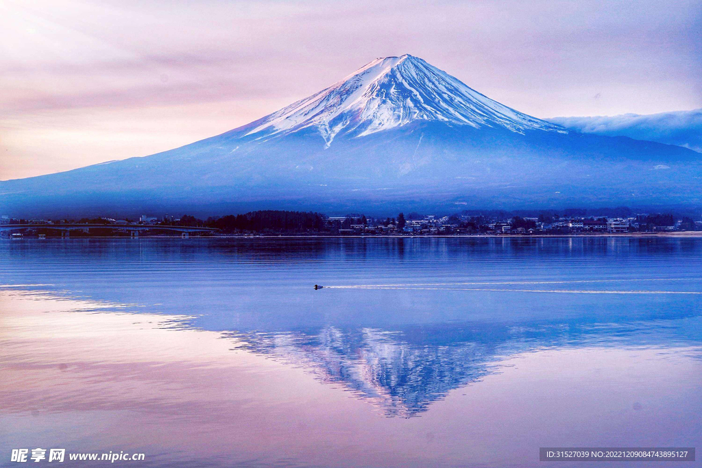 日本富士山唯美摄影图