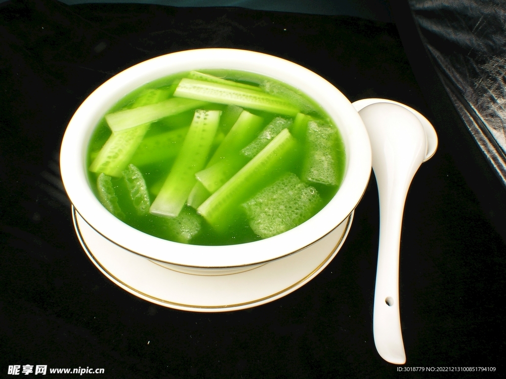 竹笙黄瓜皮蛋汤