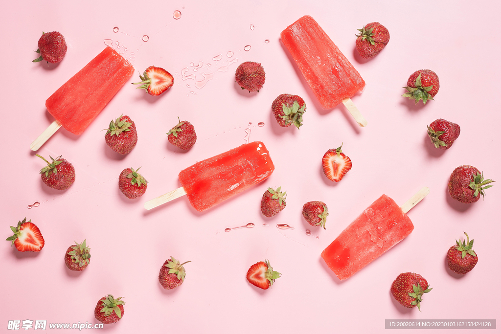 粉红色草莓雪糕