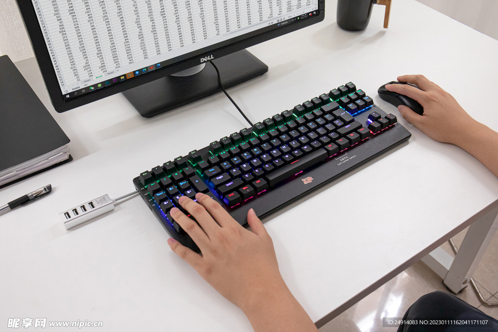 泽溢左数机械键盘三模版